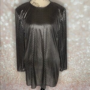 𝅺VINTAGE Casablanca Black And Silver Shimmery Top